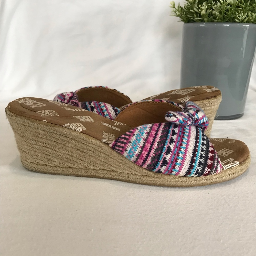 Musk Luks wedge knit sandals